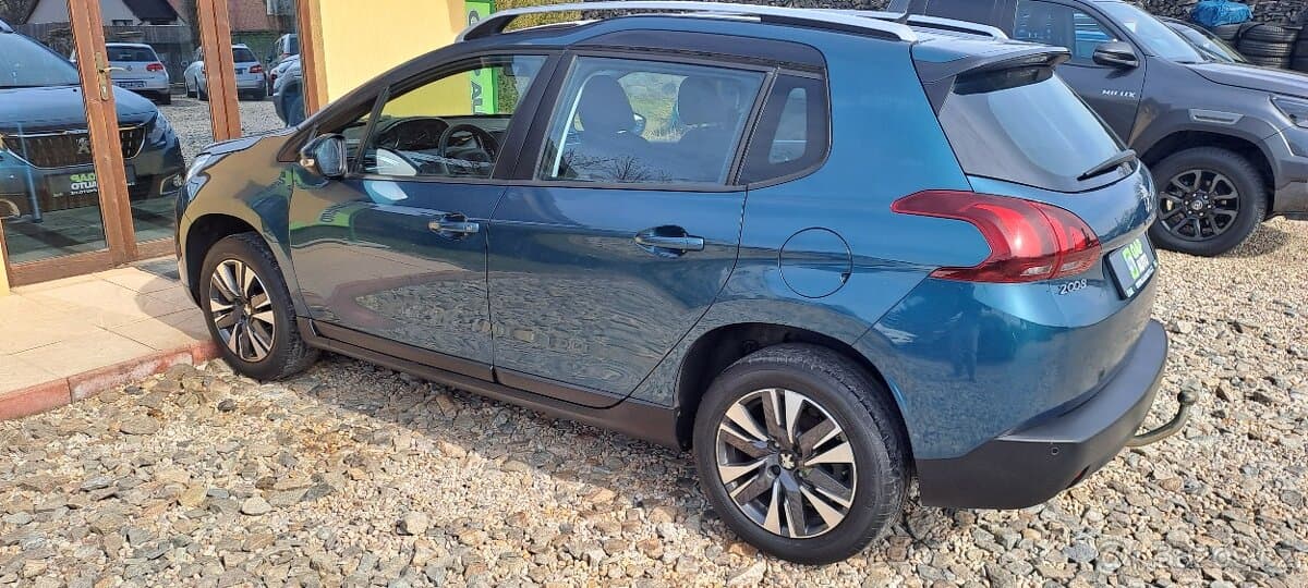 2017 Peugeot 2008 - 7