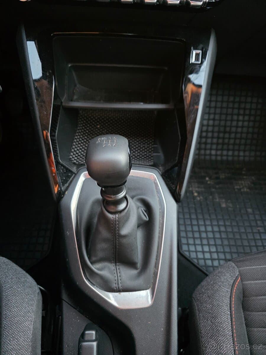 2021 Peugeot 2008 - 7