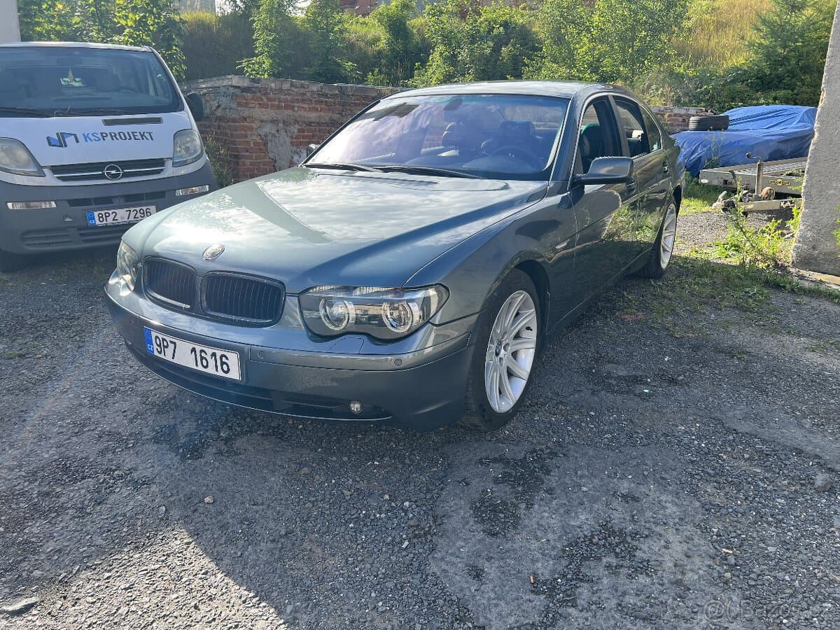 2002 BMW X7 - 7