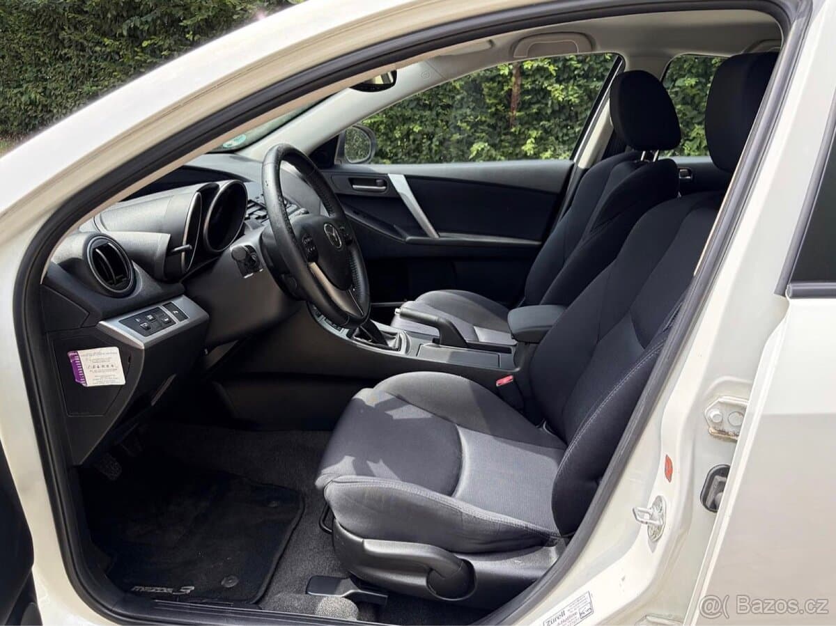 2010 Mazda 3 - 7