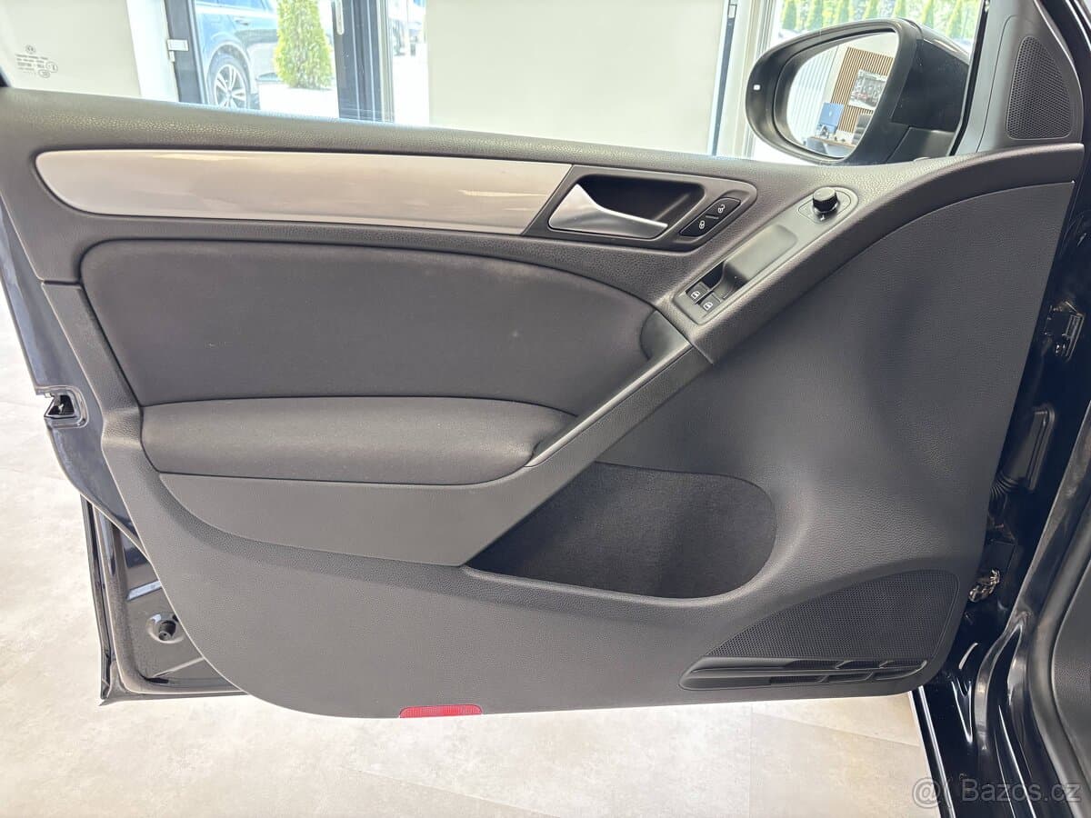 2011 Volkswagen GOLF - 7