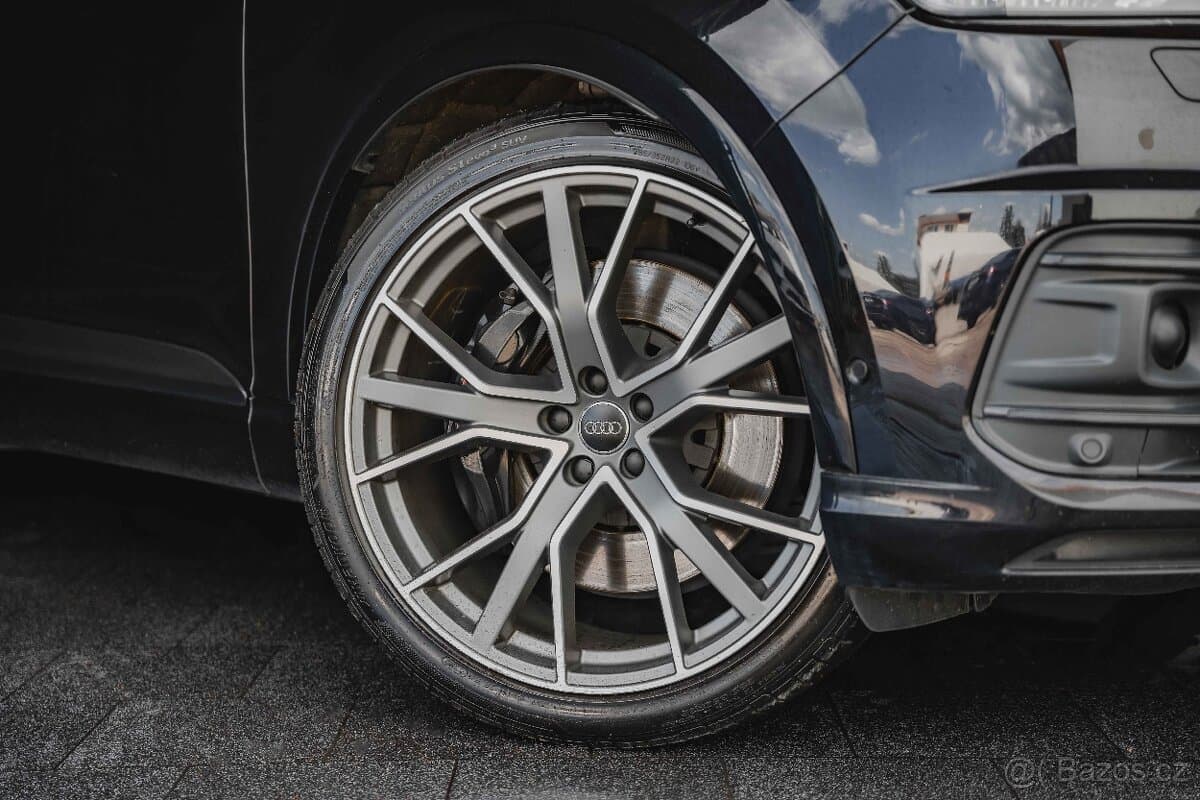 2018 Audi SQ7 - 7