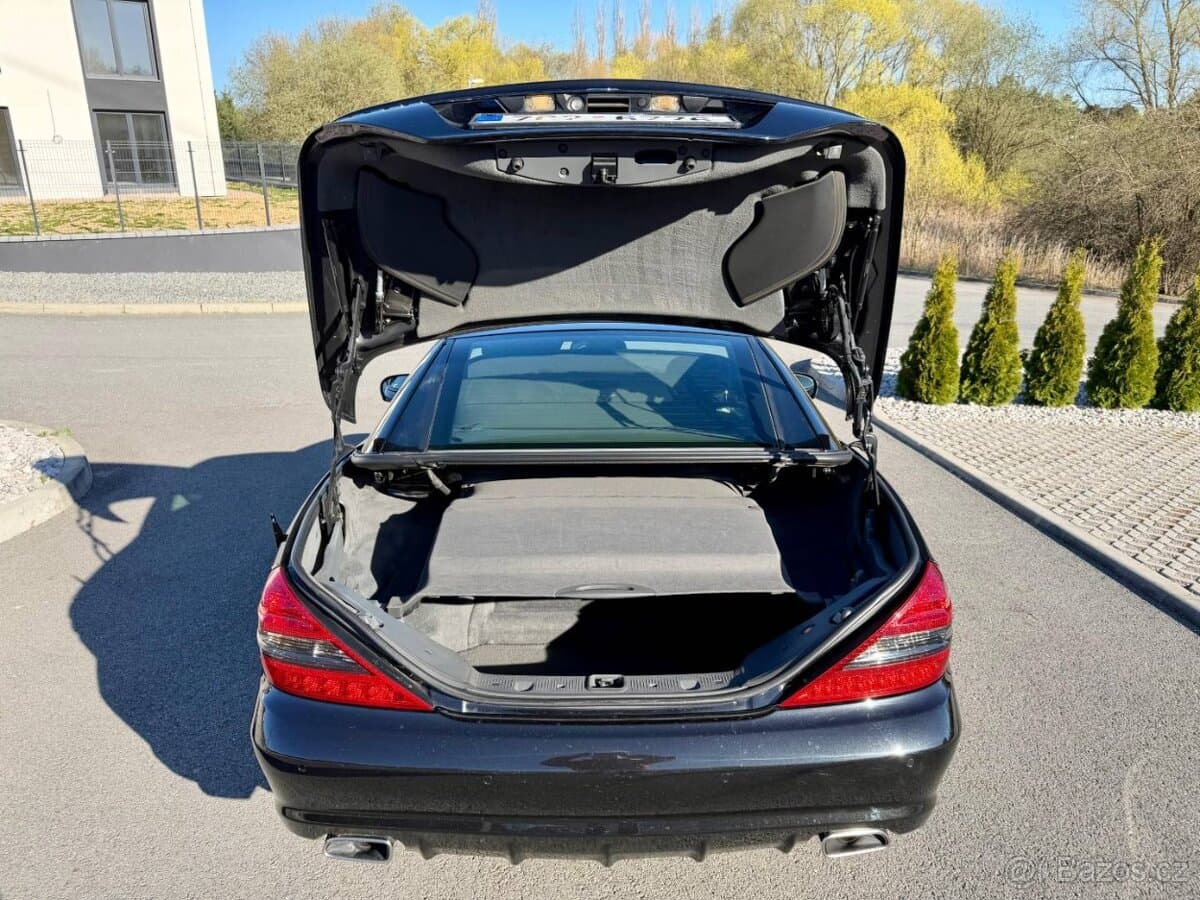 2009 Mercedes-Benz SL - 7