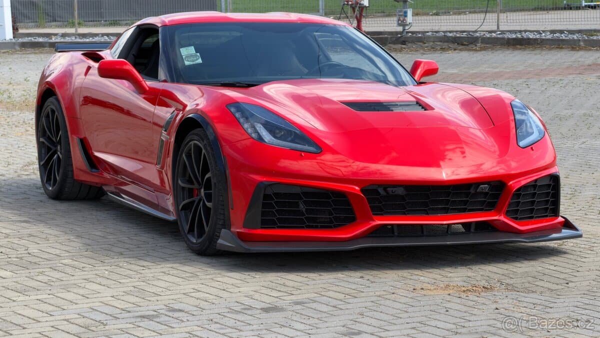 2017 Chevrolet CORVETTE - 7