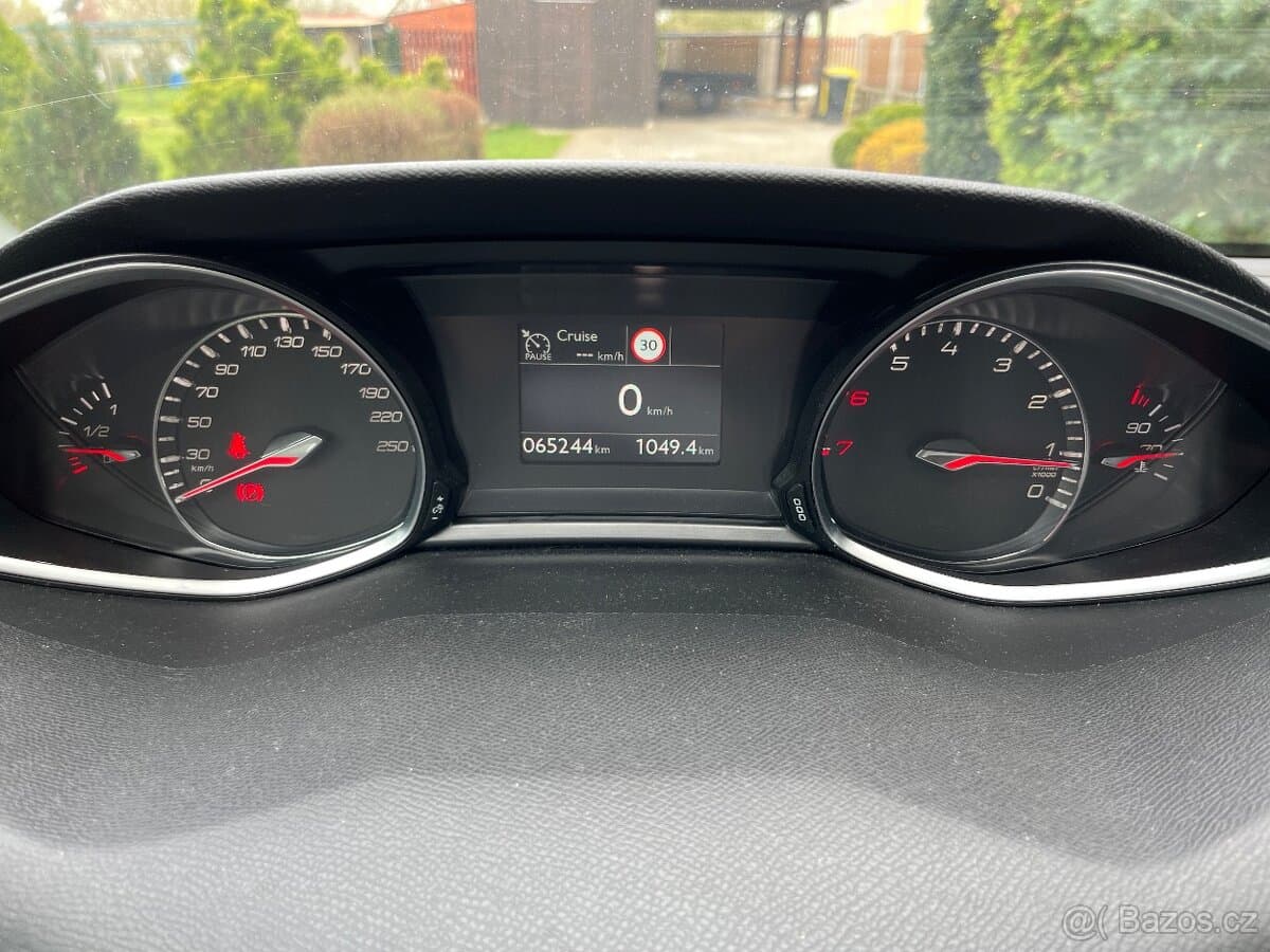 2018 Peugeot 308 - 7