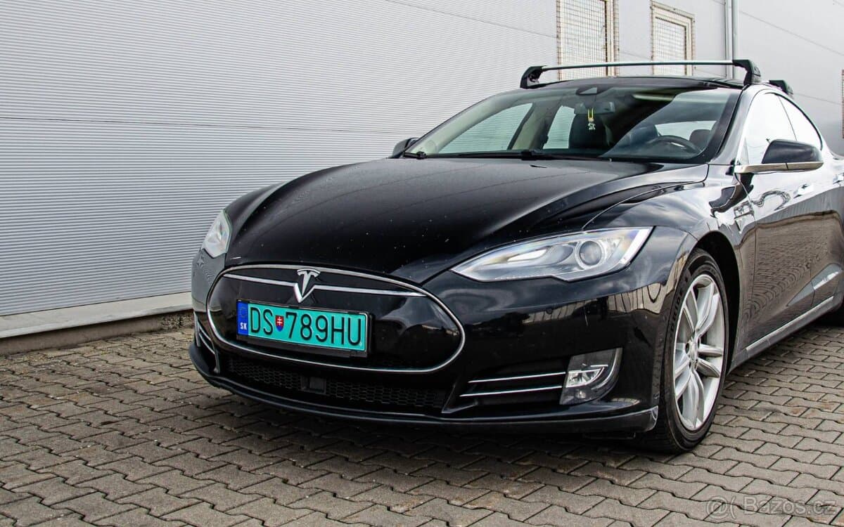 2014 Tesla MODEL S - 7