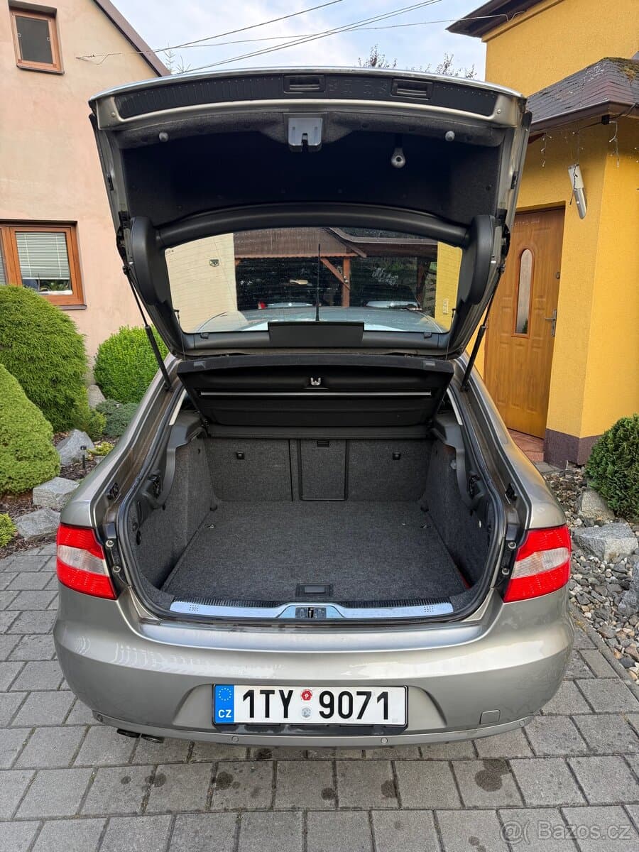 2009 Škoda SUPERB - 7