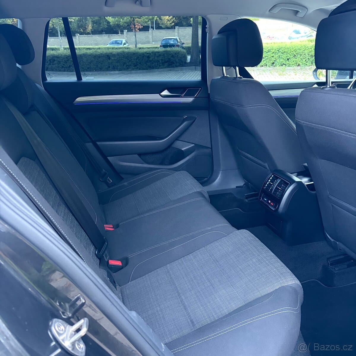 2020 Volkswagen PASSAT - 7