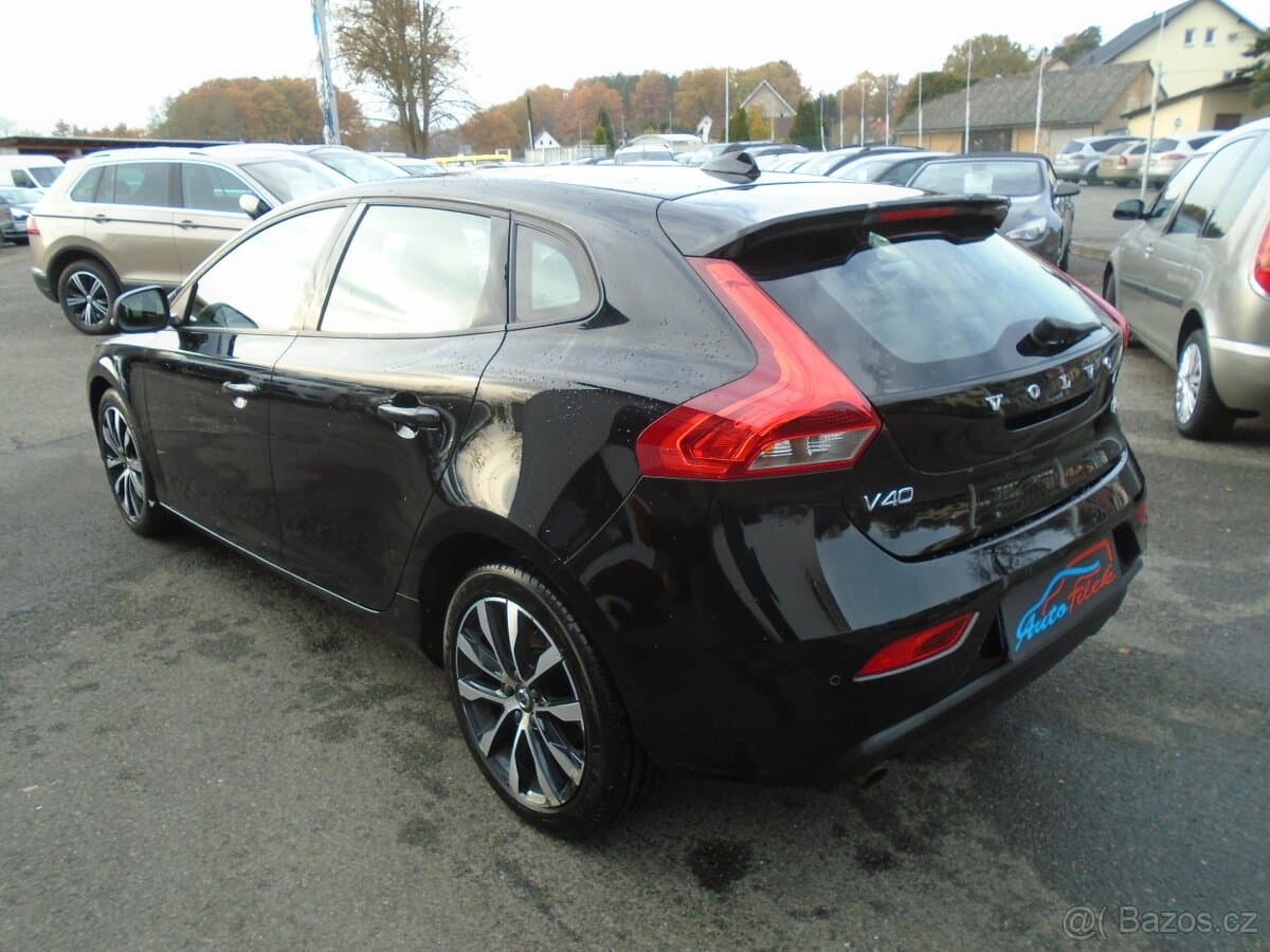 2019 Volvo V40 - 7
