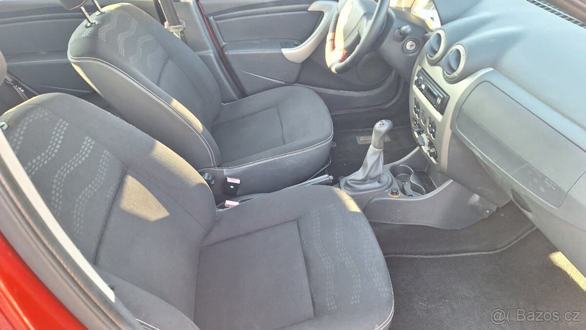 2010 Dacia SANDERO - 7