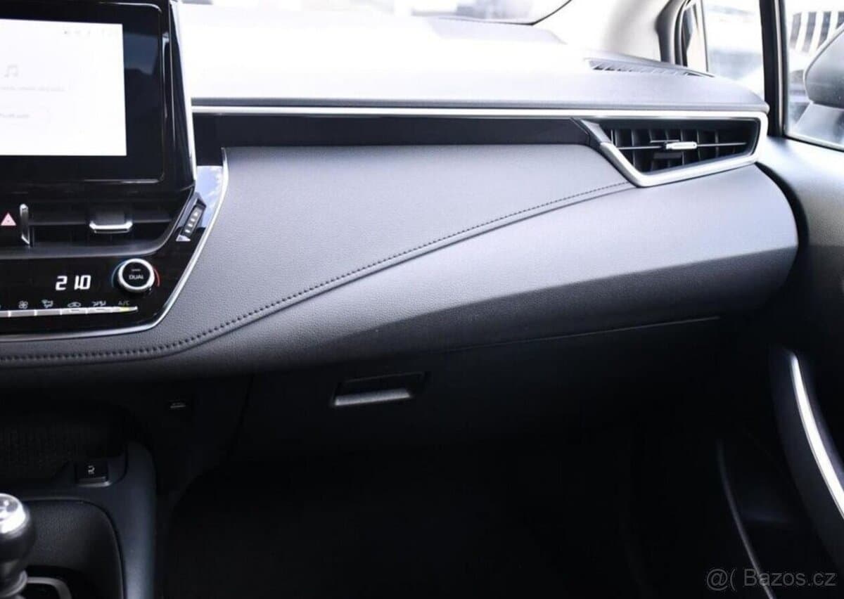 2023 Toyota COROLLA - 7