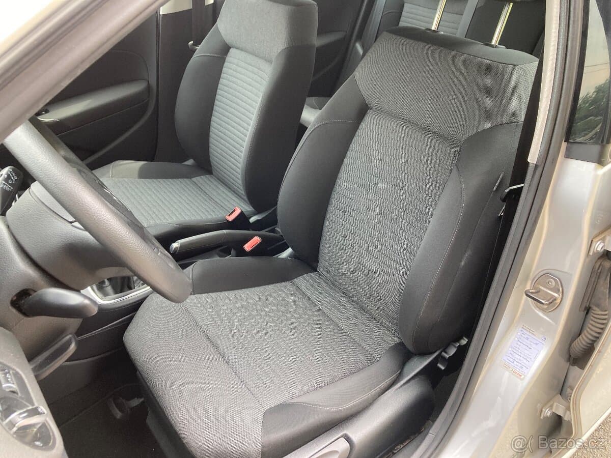 2012 Volkswagen POLO - 7