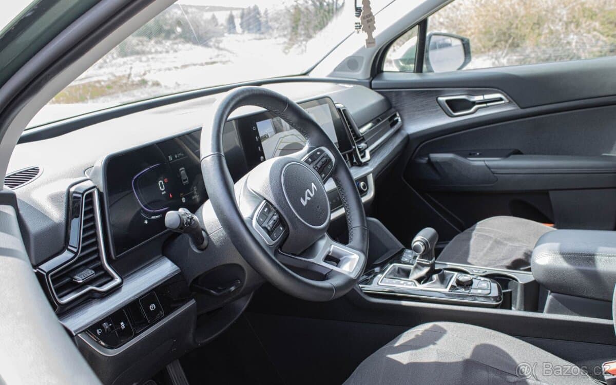2025 Kia SPORTAGE - 7