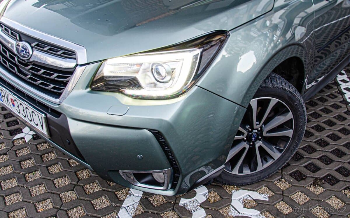 2017 Subaru FORESTER - 7