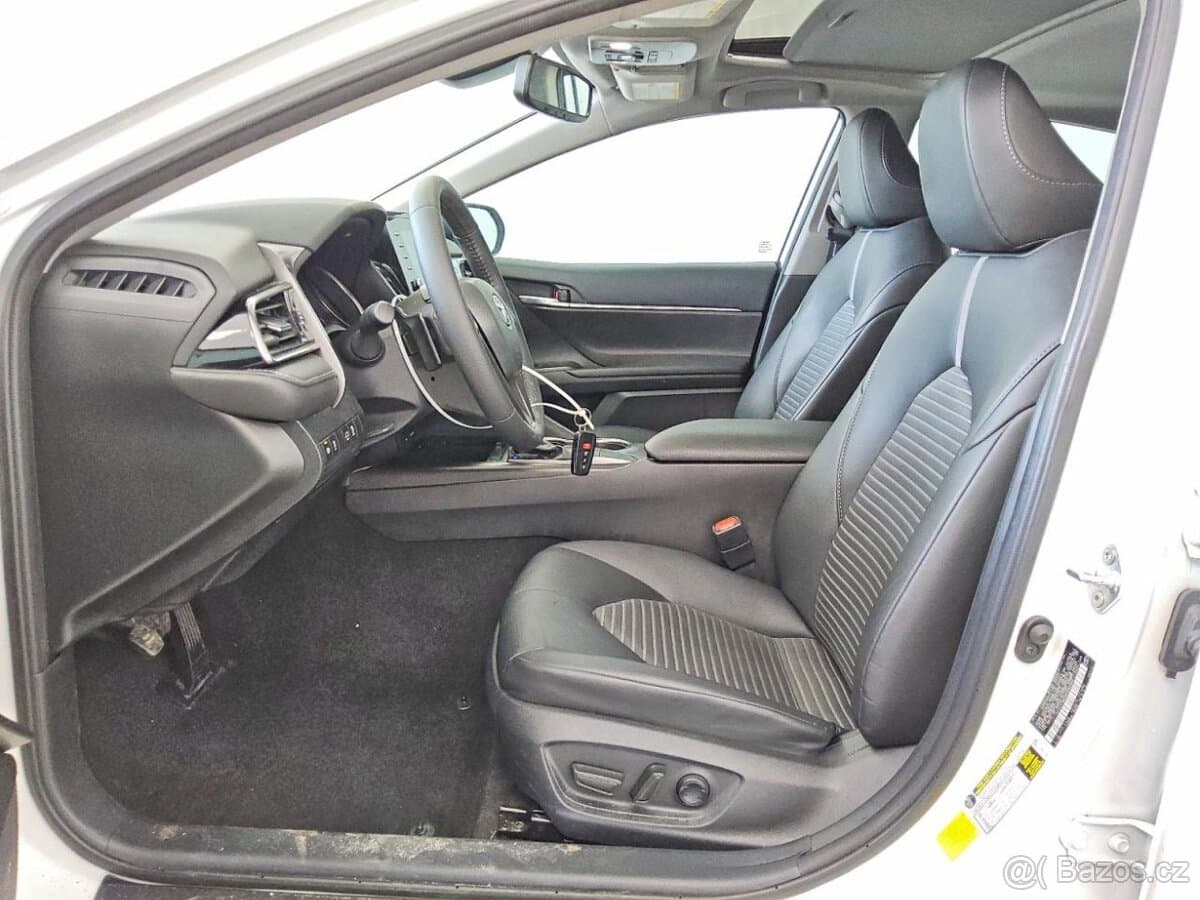 2024 Toyota CAMRY - 7