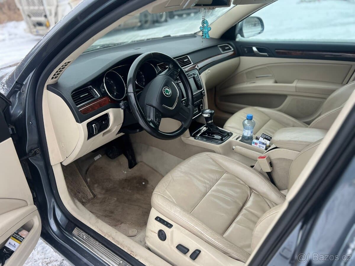2009 Škoda SUPERB - 7
