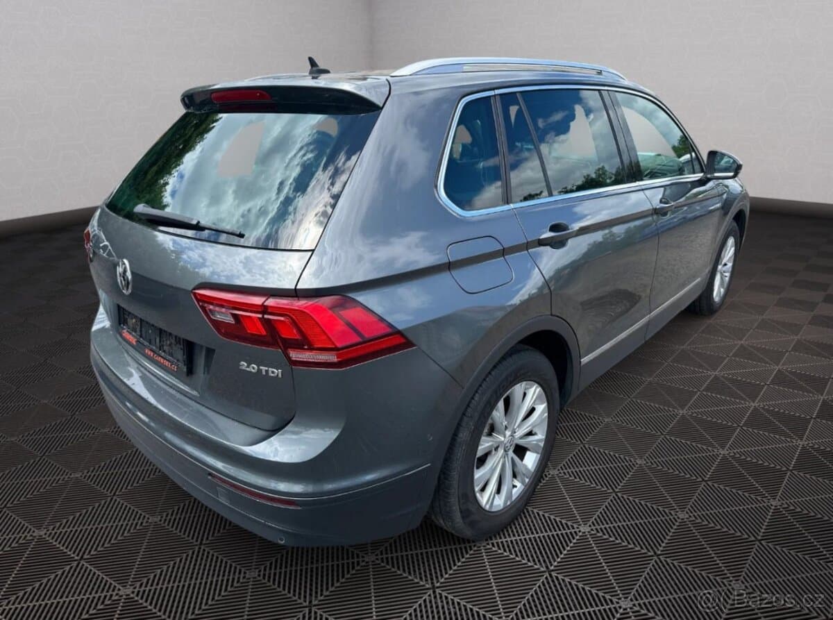 2016 Volkswagen TIGUAN - 7