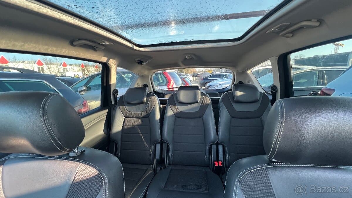 2013 Ford S-MAX - 7