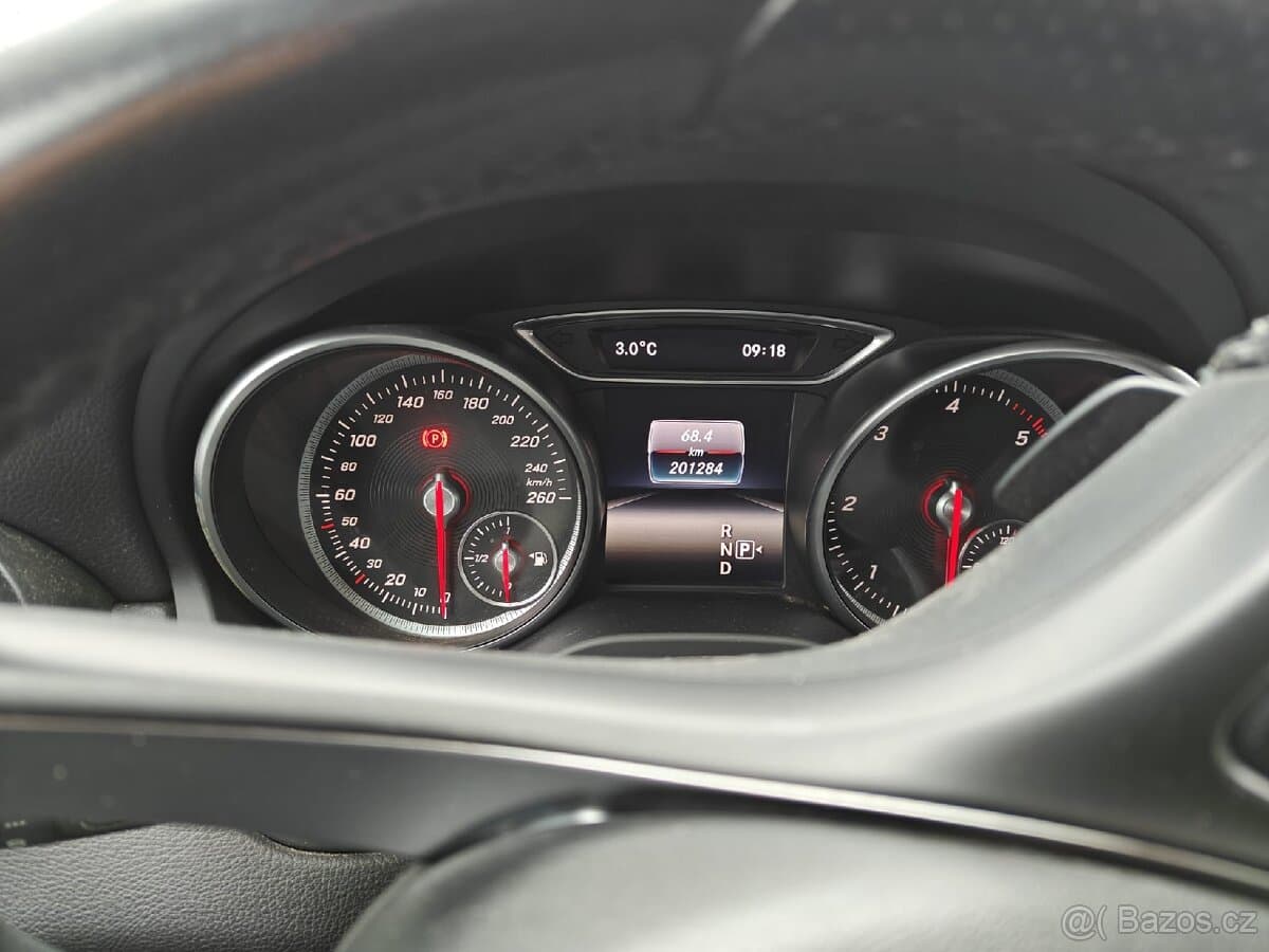 2016 Mercedes-Benz CLA - 7