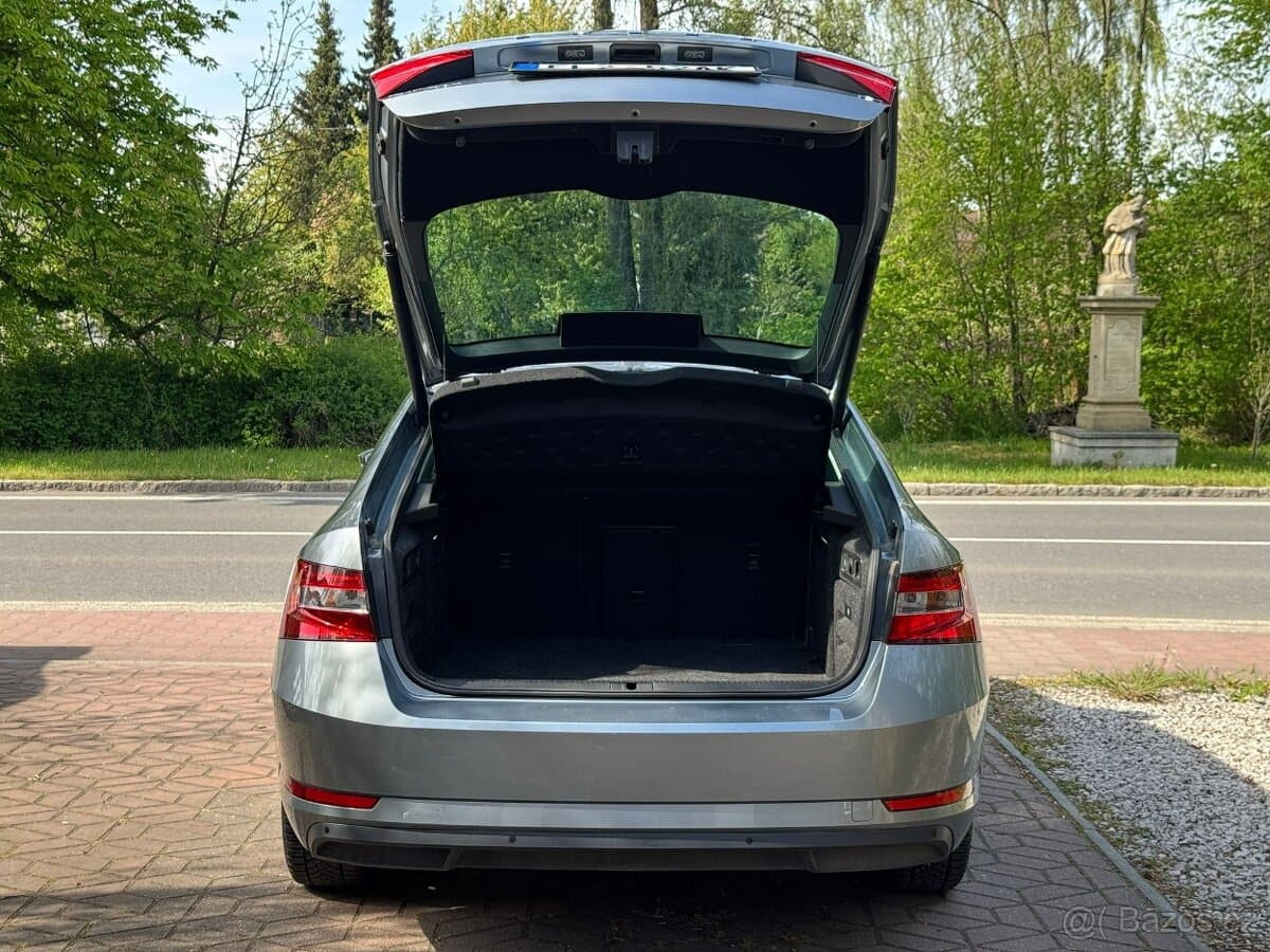 2020 Škoda SUPERB - 7