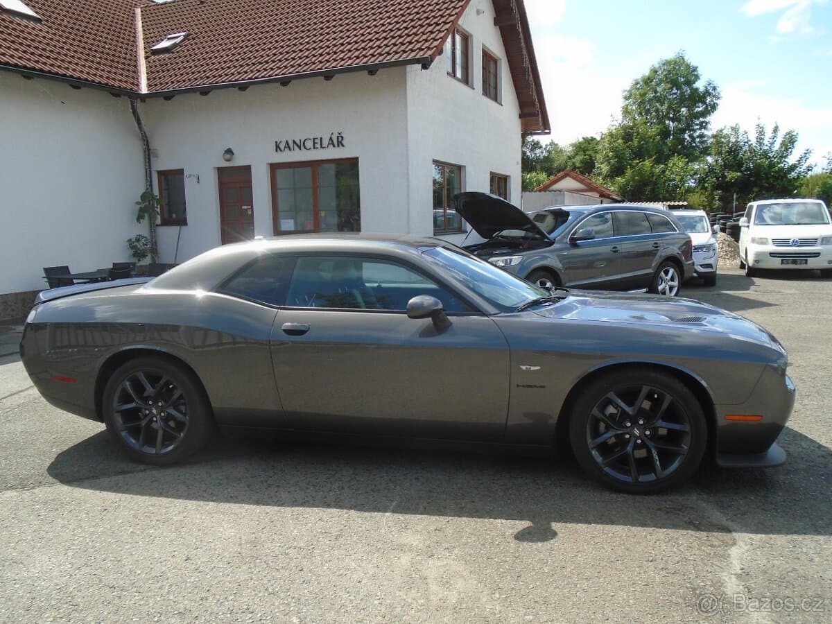 2021 Dodge CHALLENGER - 7