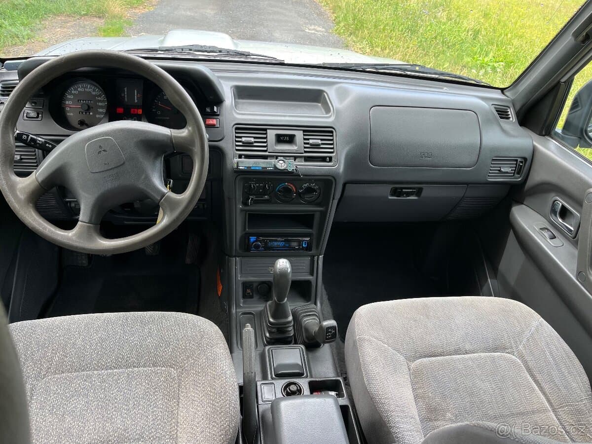 2003 Mitsubishi PAJERO - 7