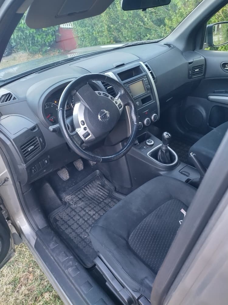 2013 Nissan X-TRAIL - 7