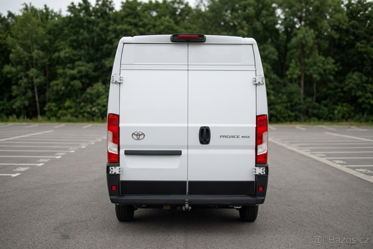 2025 Toyota PROACE - 7