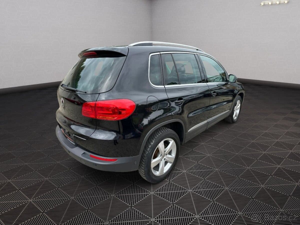 2015 Volkswagen TIGUAN - 7