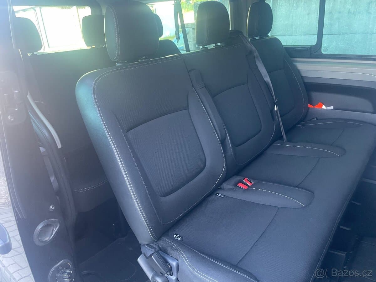 2022 Renault TRAFIC - 7