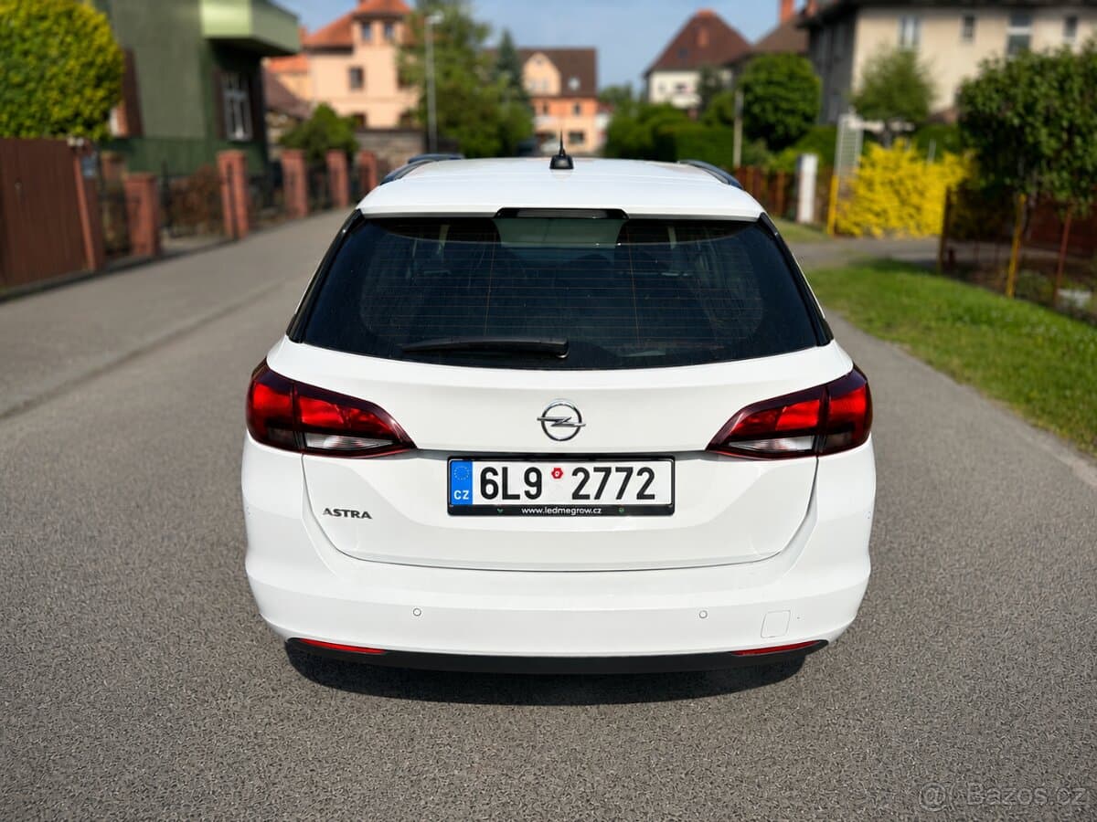 2022 Opel ASTRA - 7