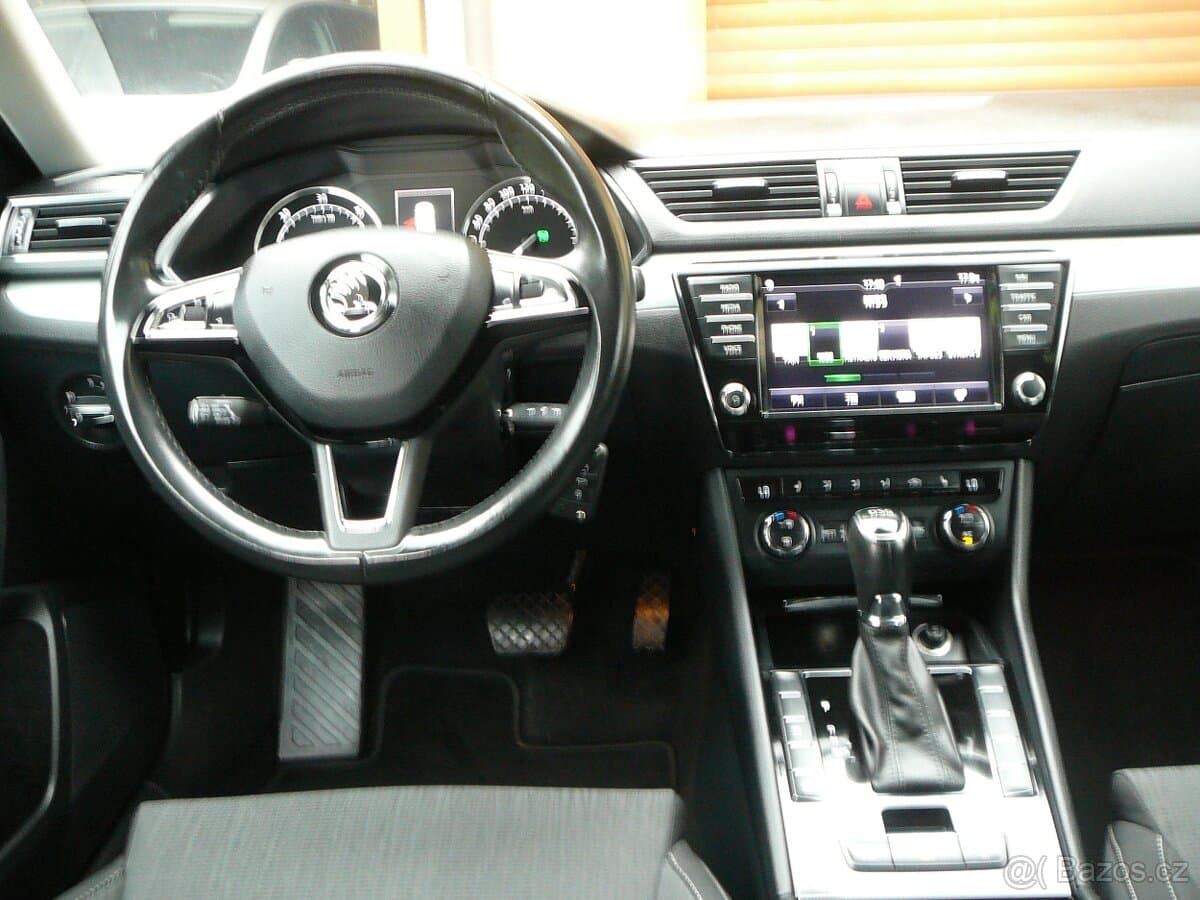 2016 Škoda SUPERB - 7