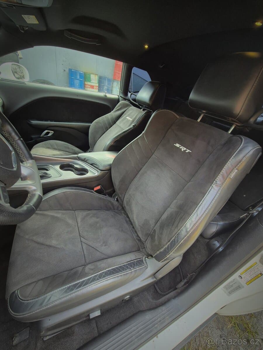 2015 Dodge CHALLENGER - 7