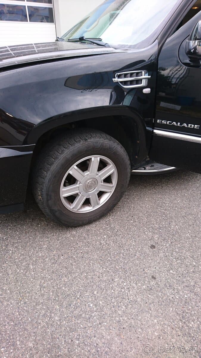 2008 Cadillac ESCALADE - 7