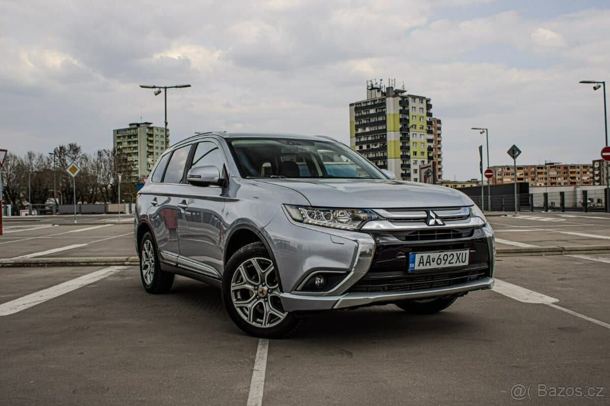 2016 Mitsubishi OUTLANDER - 7