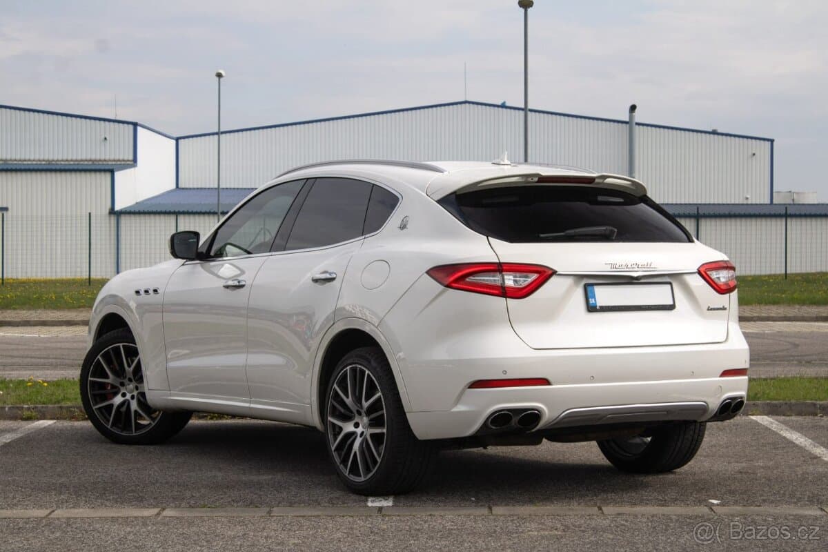 2016 Maserati LEVANTE - 7