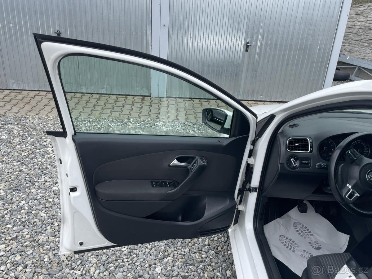 2010 Volkswagen POLO - 7