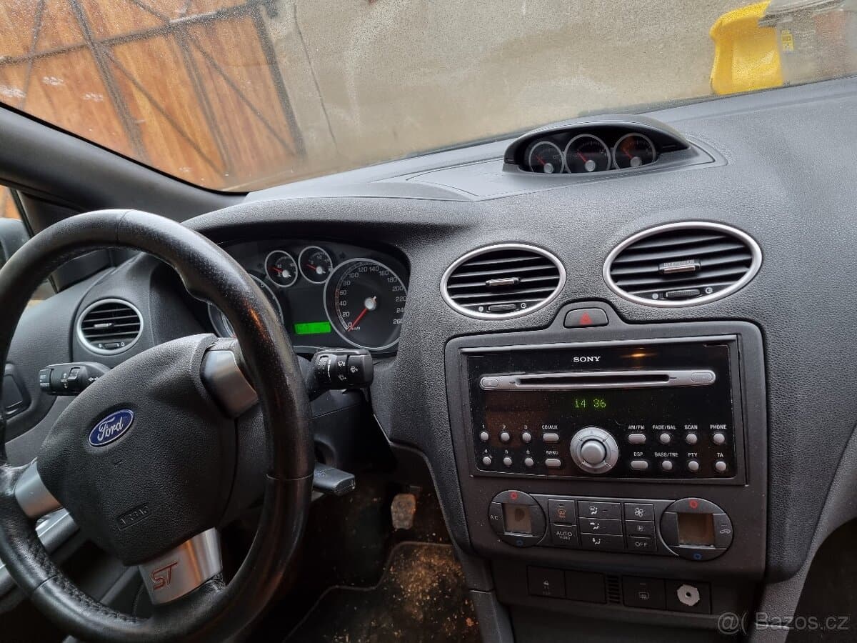2006 Ford FOCUS - 7