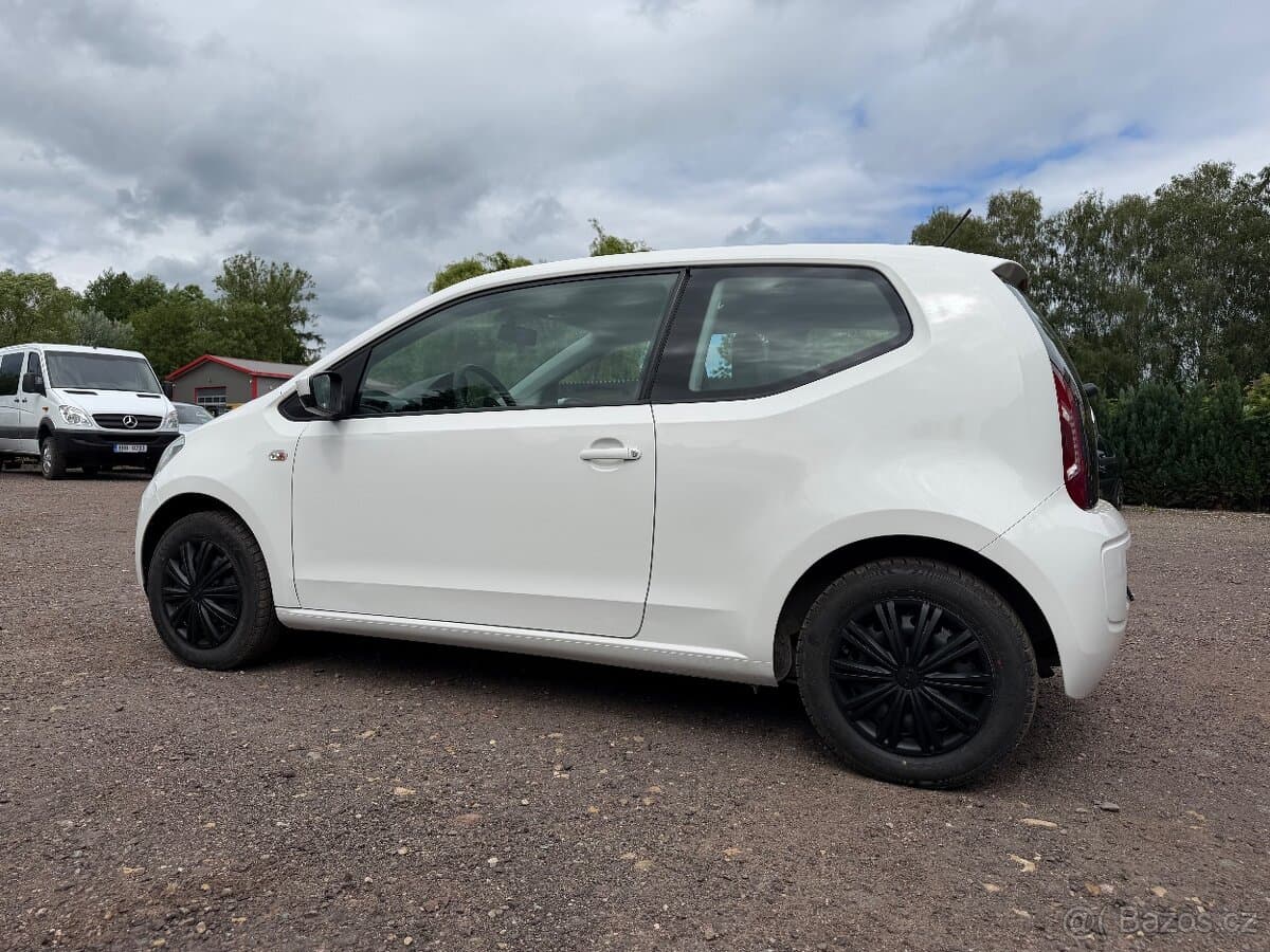 2014 Volkswagen UP! - 7