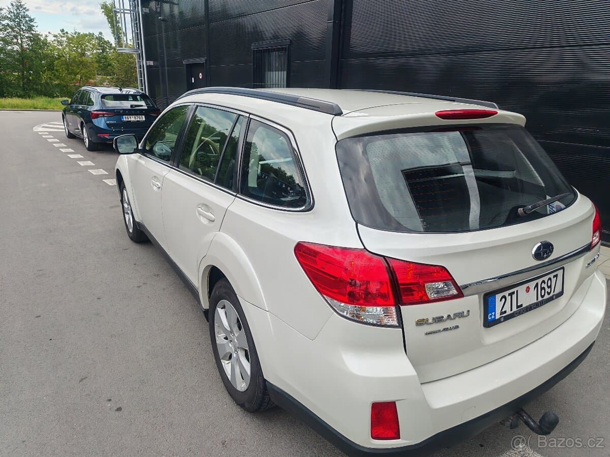 2013 Subaru OUTBACK - 7