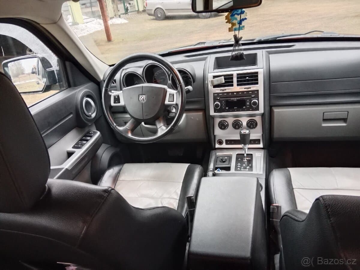 2009 Dodge NITRO - 7