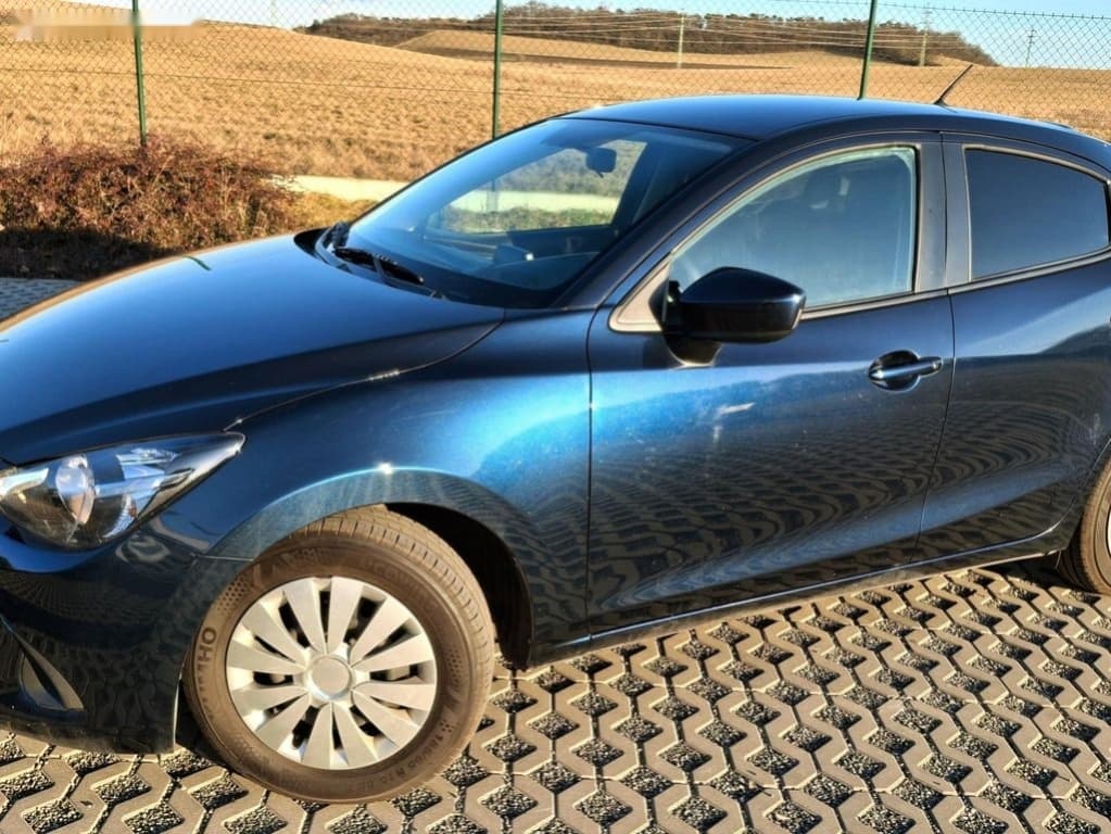 2016 Mazda 2 - 7