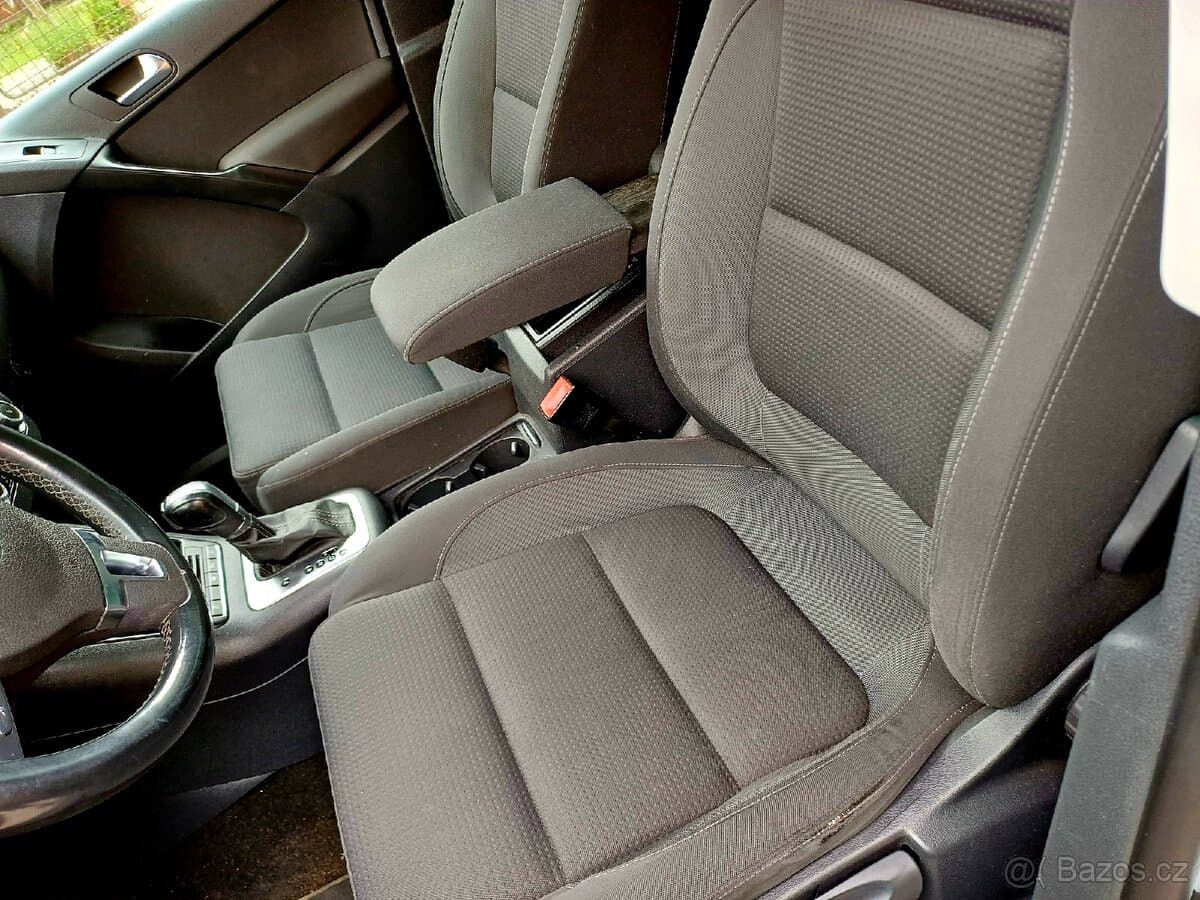 2011 Volkswagen TIGUAN - 7
