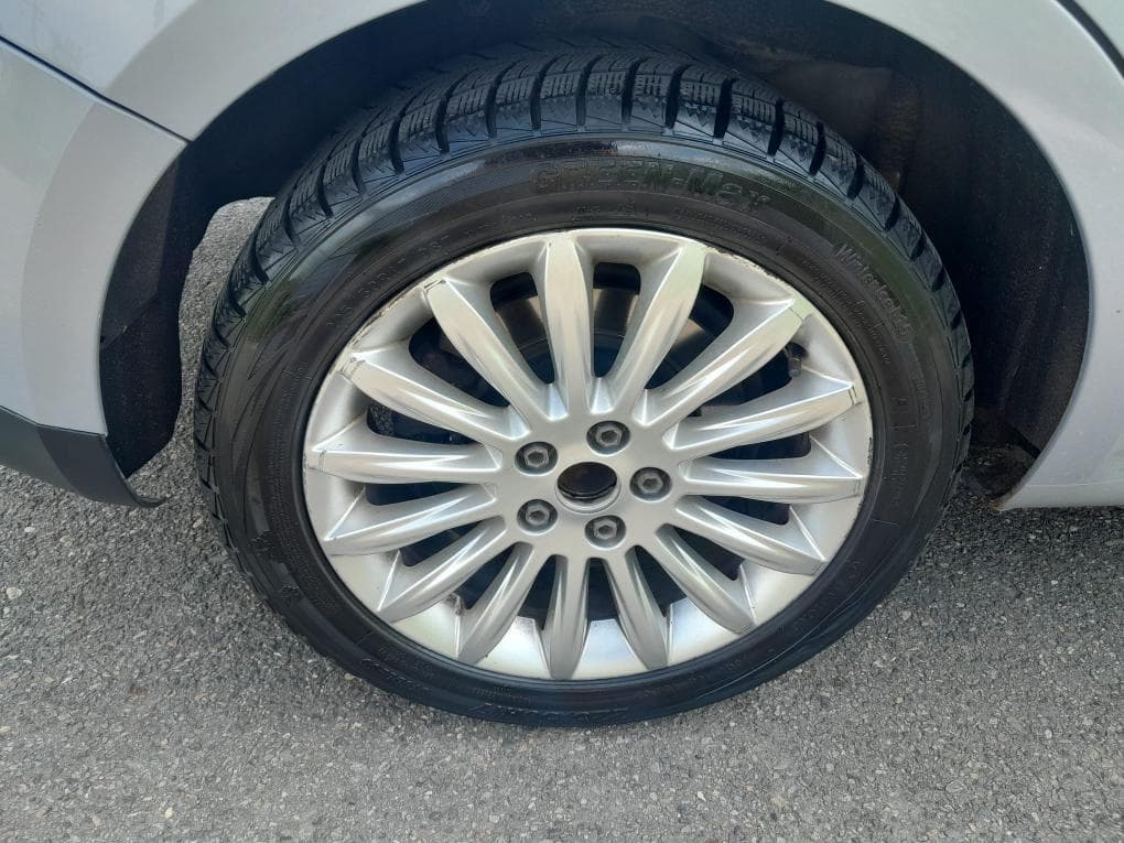 2011 Ford S-MAX - 7