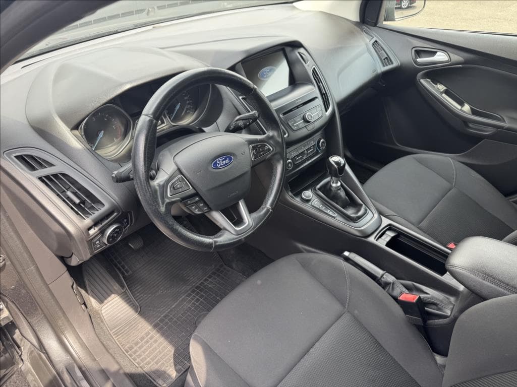 2017 Ford FOCUS - 7