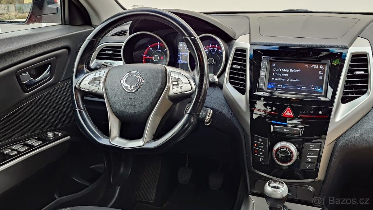 2015 SsangYong TIVOLI - 7