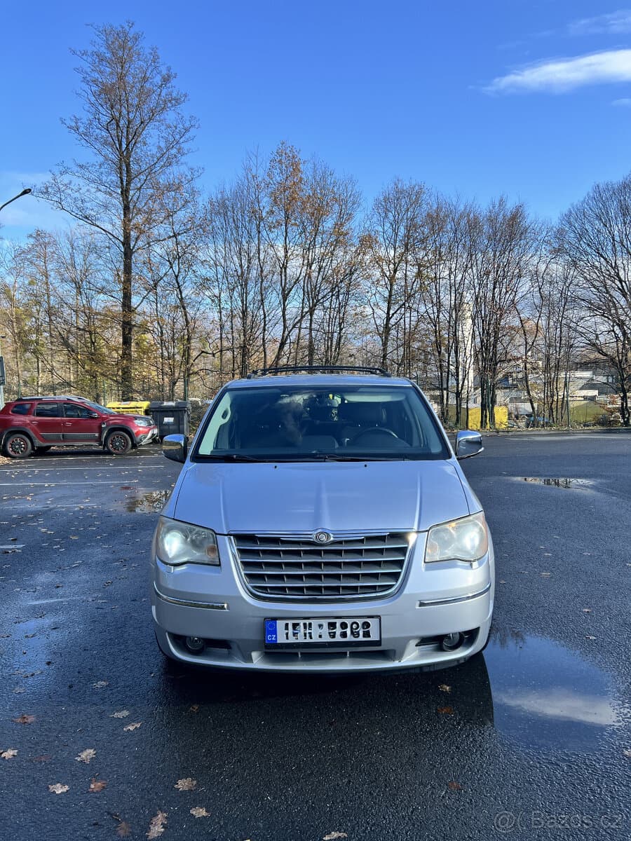 2011 Chrysler VOYAGER - 7