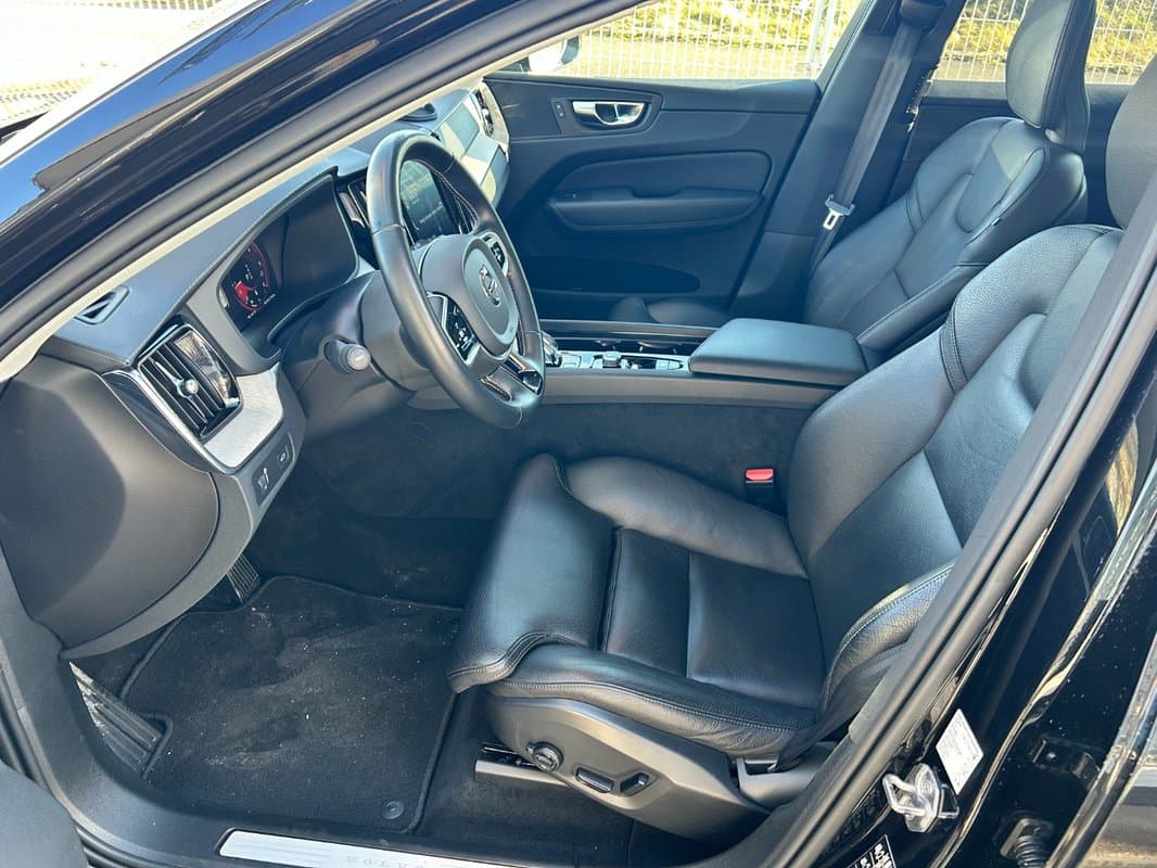 2021 Volvo XC60 - 7