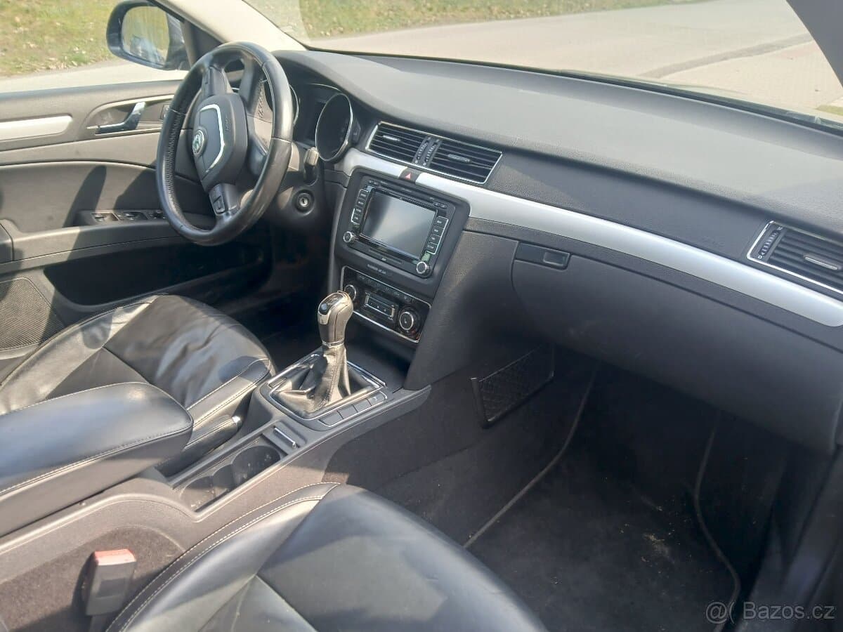 2011 Škoda SUPERB - 7