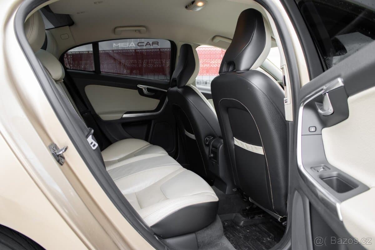 2011 Volvo S60 - 7